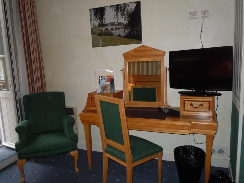 Hotel La Croix Blanche 2*